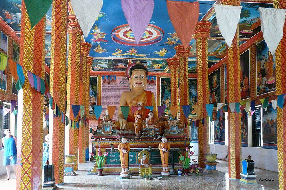 Angkor Tempel mit Buddhafigur