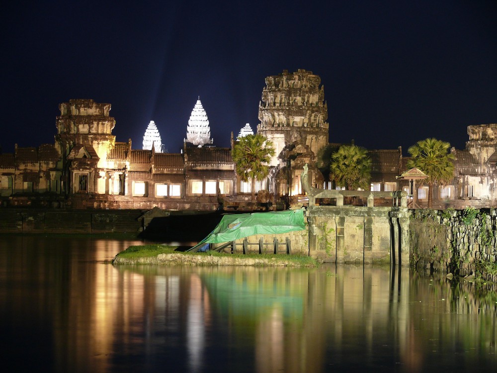 Angkor Wat bei Nacht