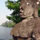 Angkor Wat - Götterfigur am Tempel