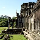 Angkor Wat, Ostmauer