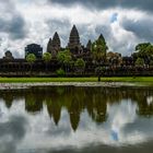 Angkor wat reflection