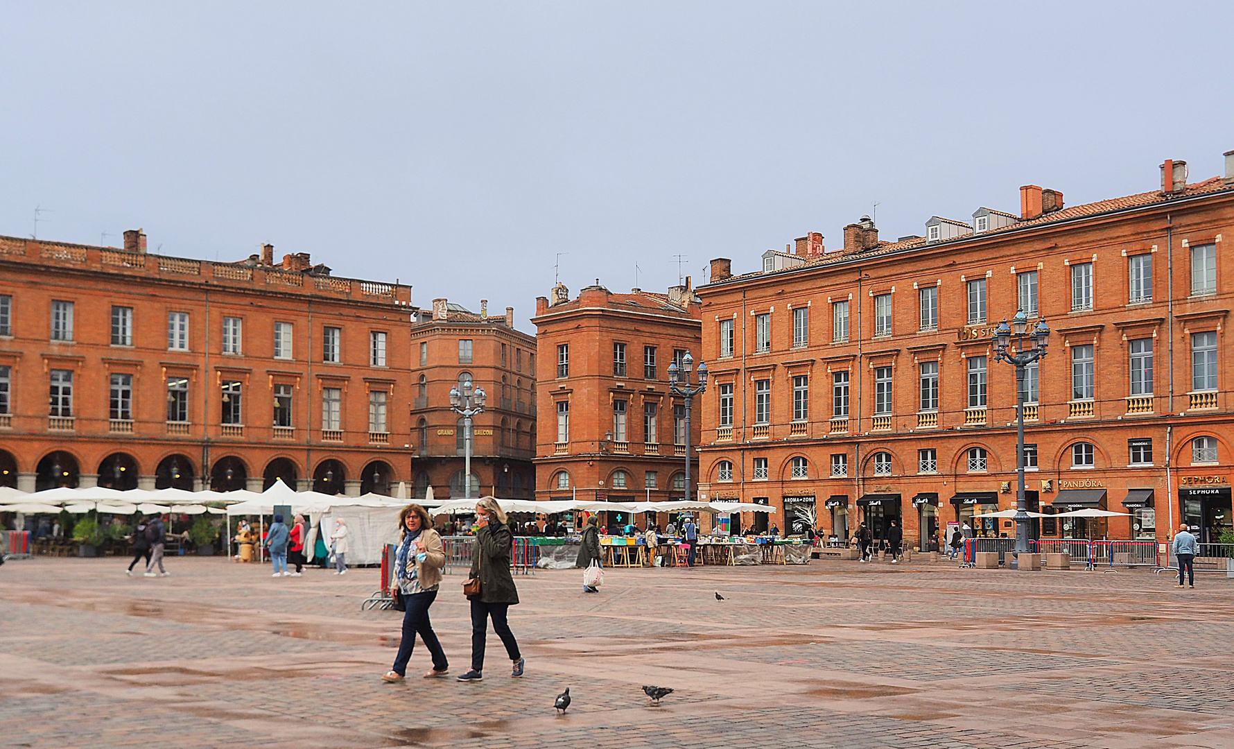 Angle nord-ouest de la Place du Capitole