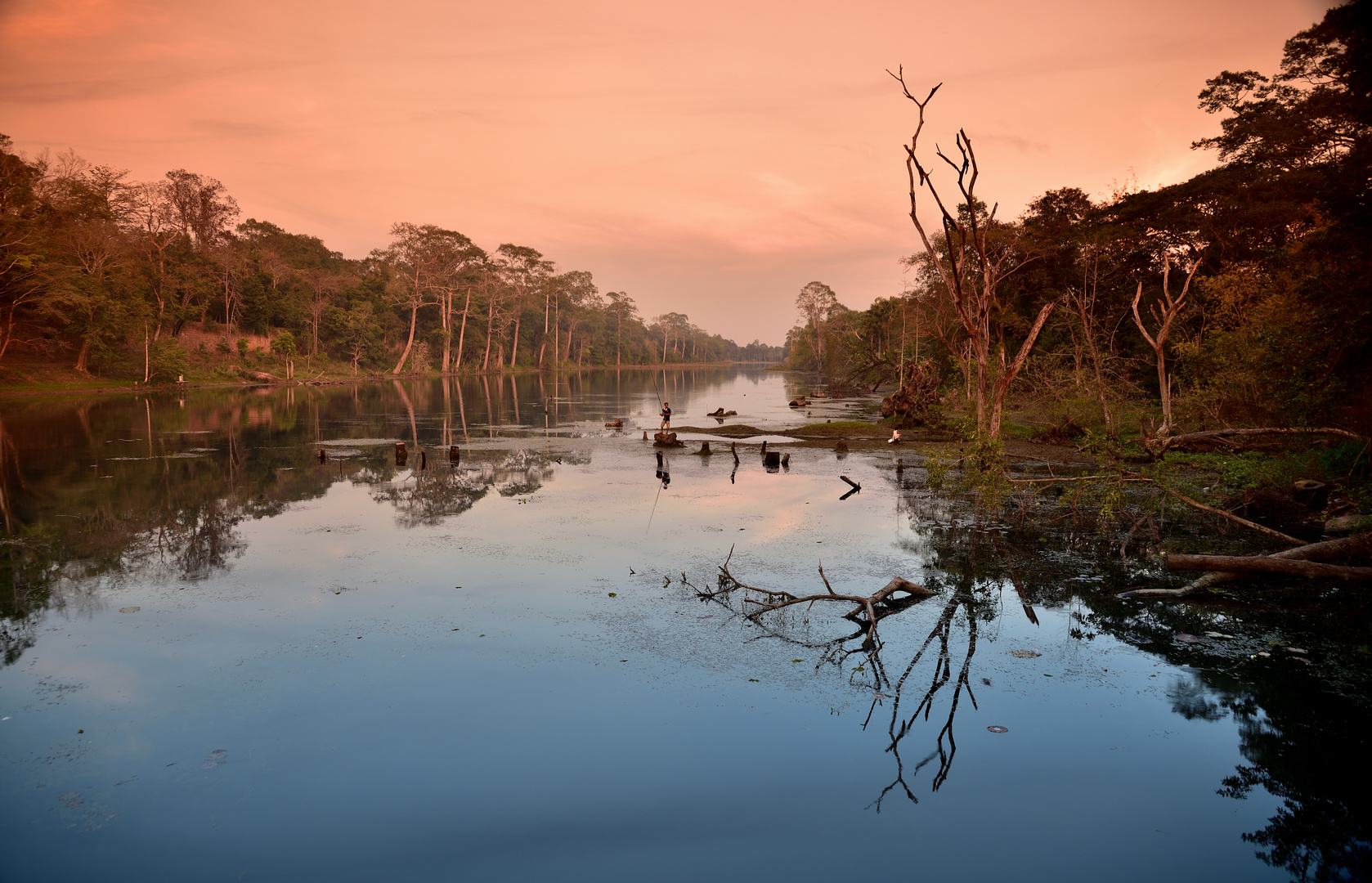 Angler am Baray von Angkor Thom