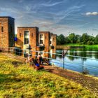 Angler am Stauwehr in Duisburg-Kaßlerfeld