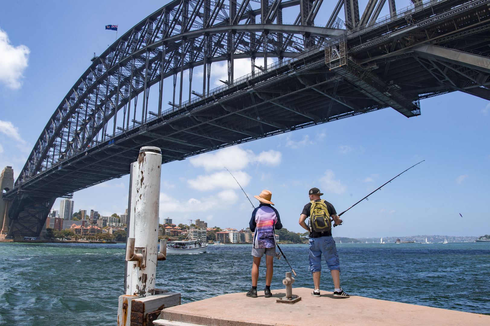 Angler an der Sydney Harbour Bridge