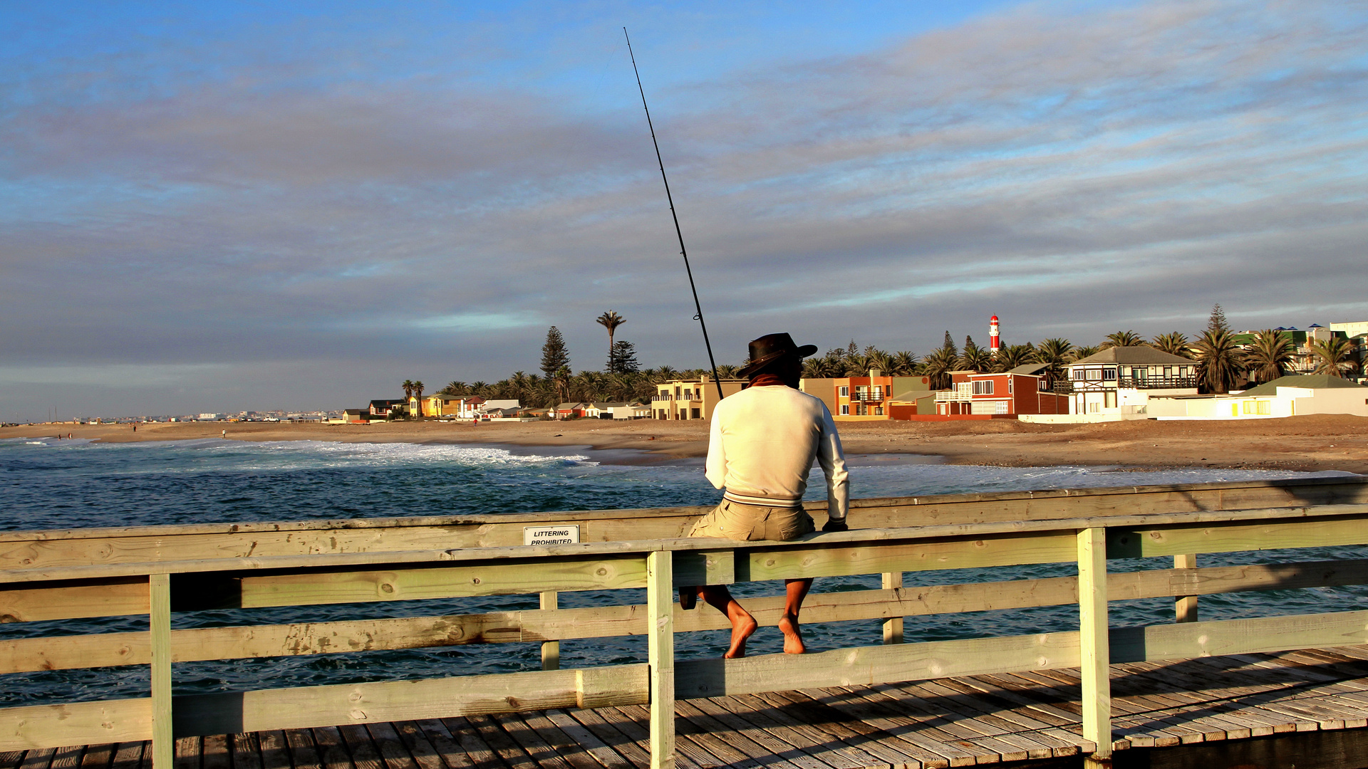 Angler auf der Seebrücke in Swakopmund