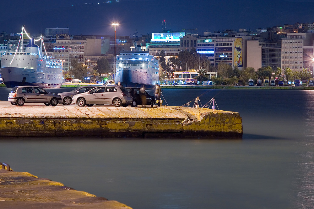 Angler im Hafen