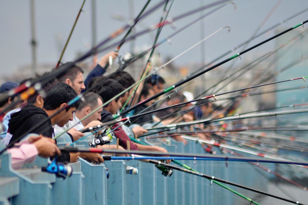 Angler über Angler in Istanbul