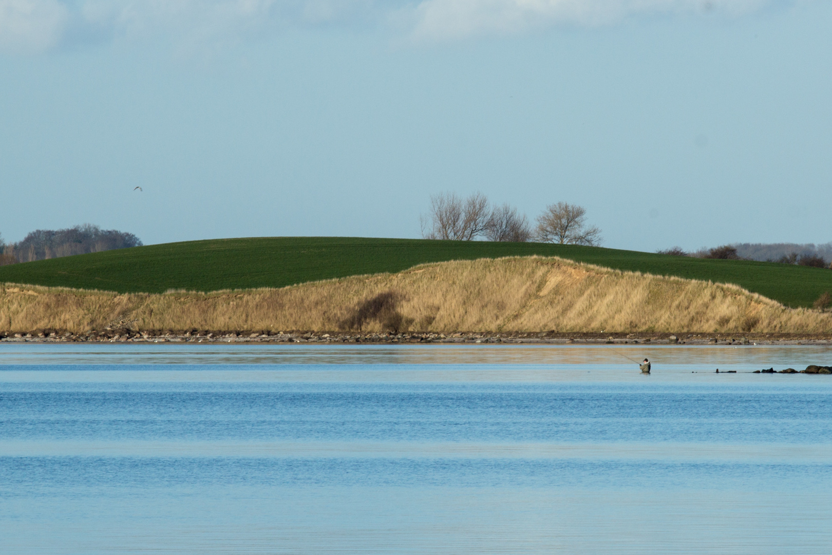 Angler vor der Steilküste