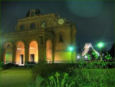 Anhalter Bahnhof mit Tempodrom