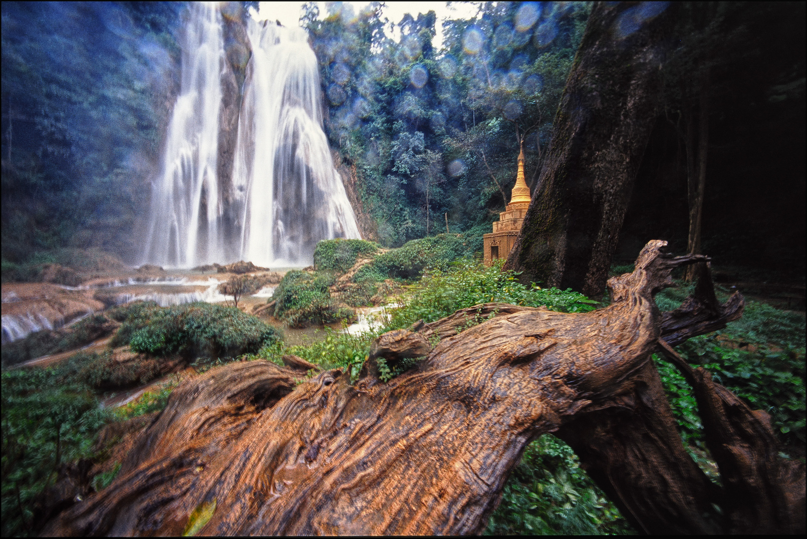 Anisakan Falls with Dattawgyaik Buddhist Temple.