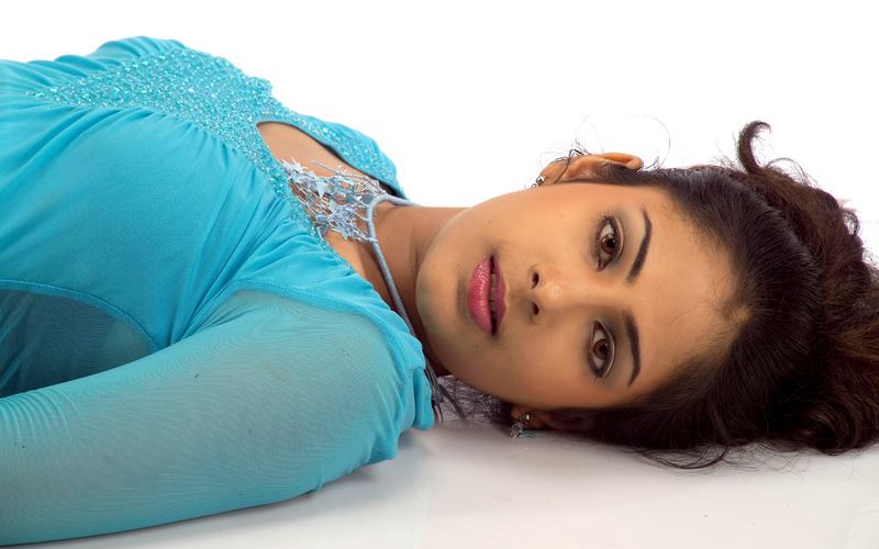 Anitha 006