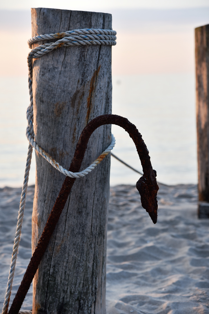 Anker am Strand