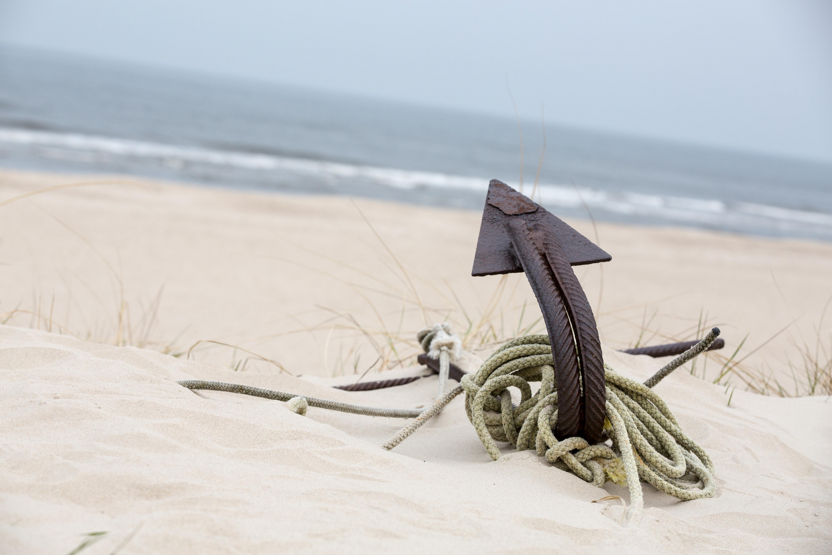 Anker am Strand von Trassenheide