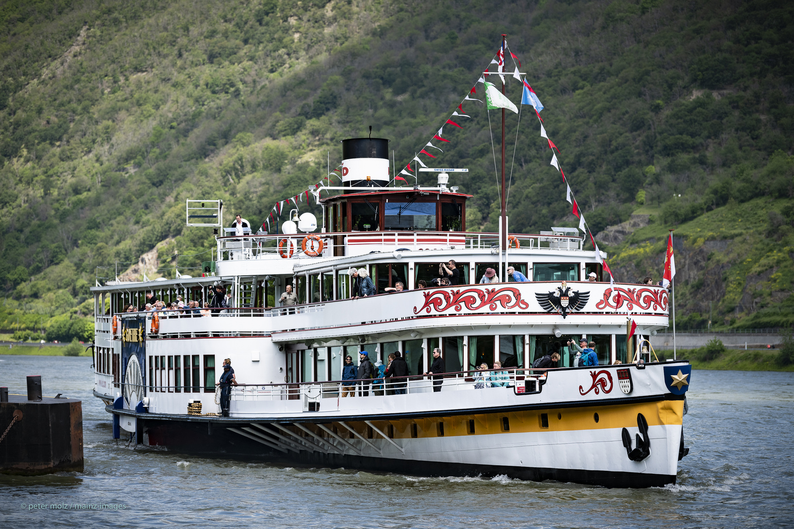 Ankunft von MS Goethe in Bacharach - Mittelrheintal