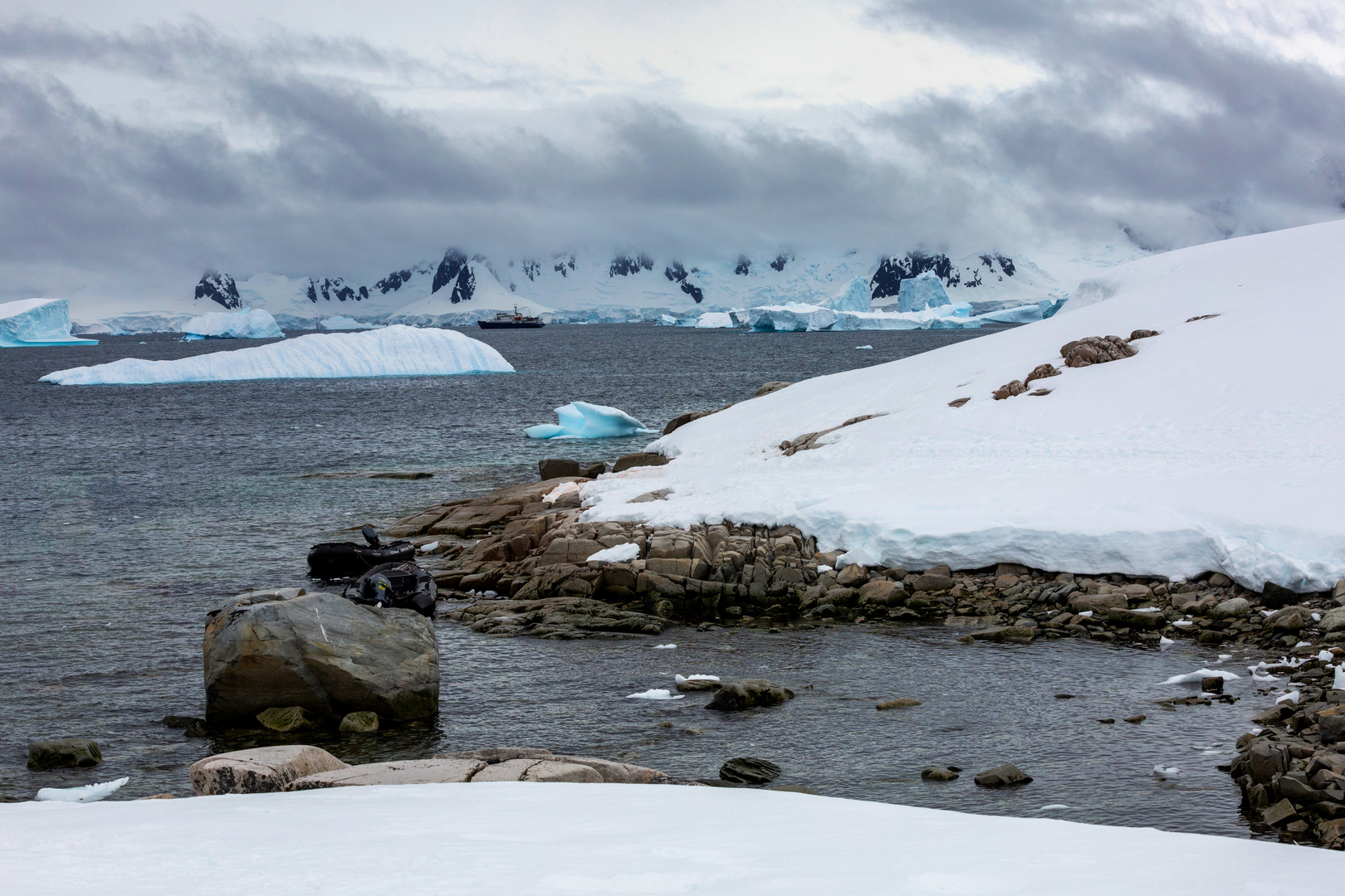Anlandung... Foto & Bild schnee, eis, natur Bilder auf