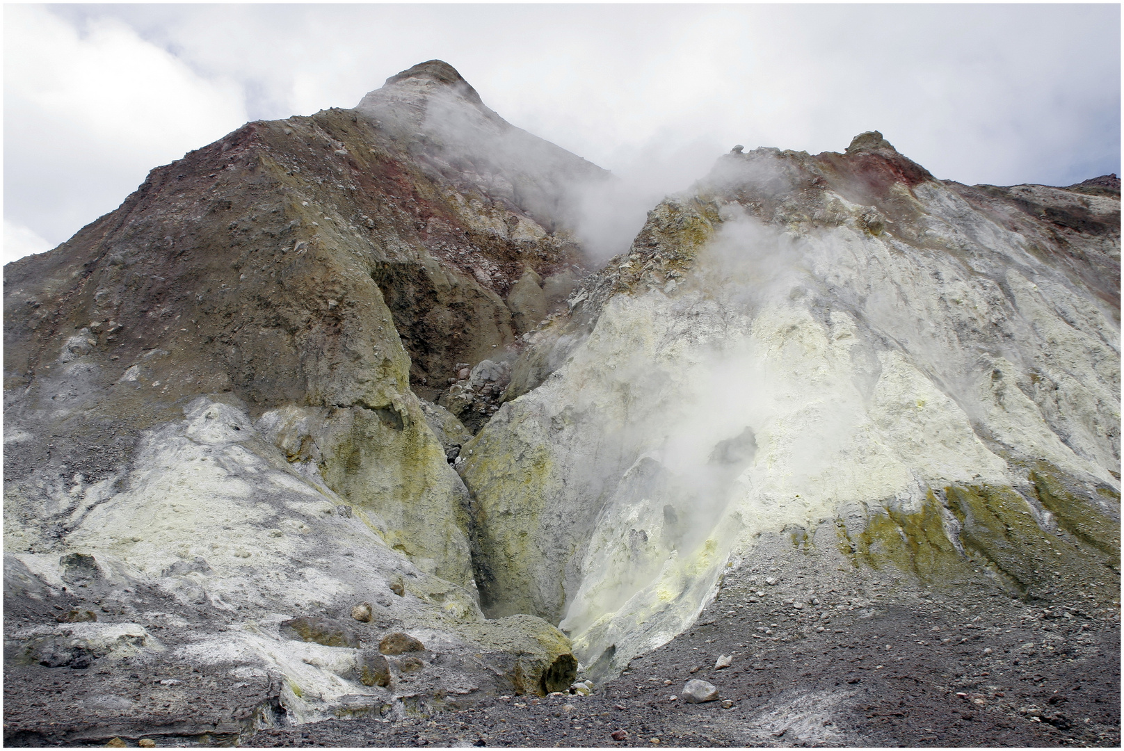 Anlandung auf White Island (NZ)