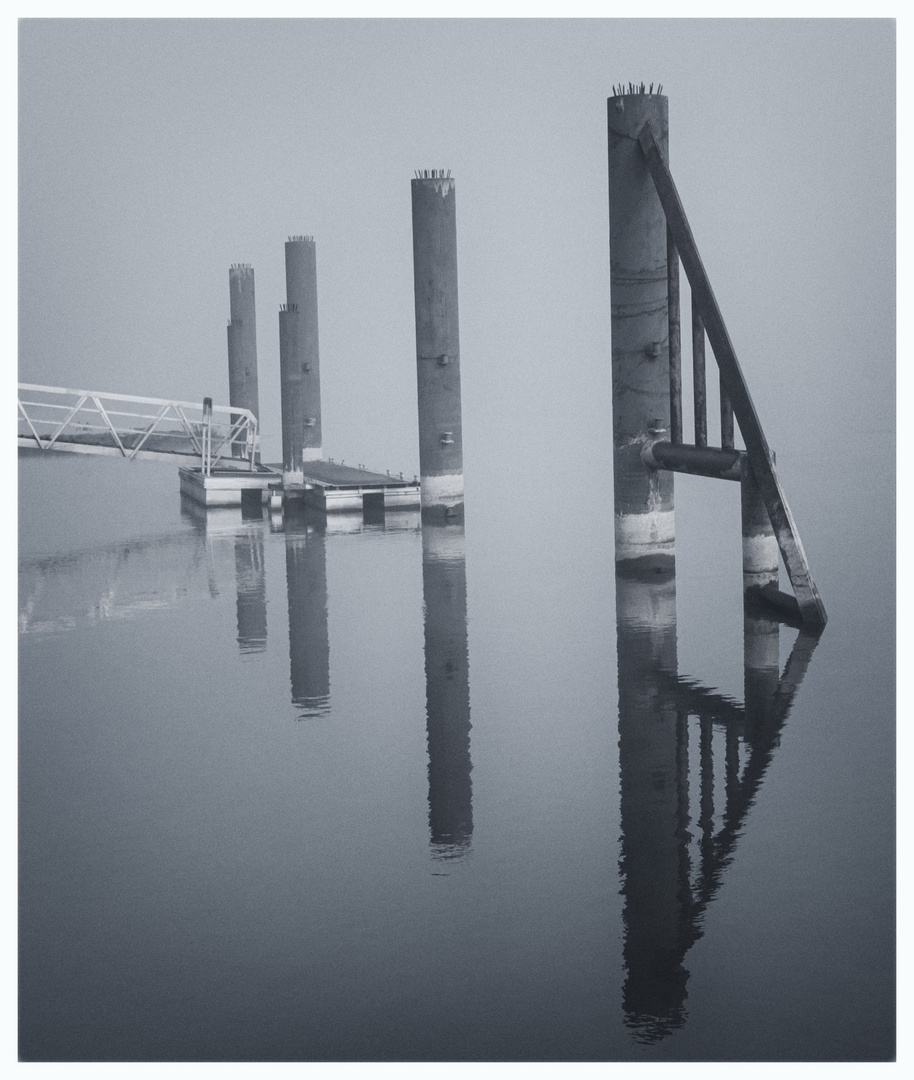 Anleger Neu Darchau im Nebel