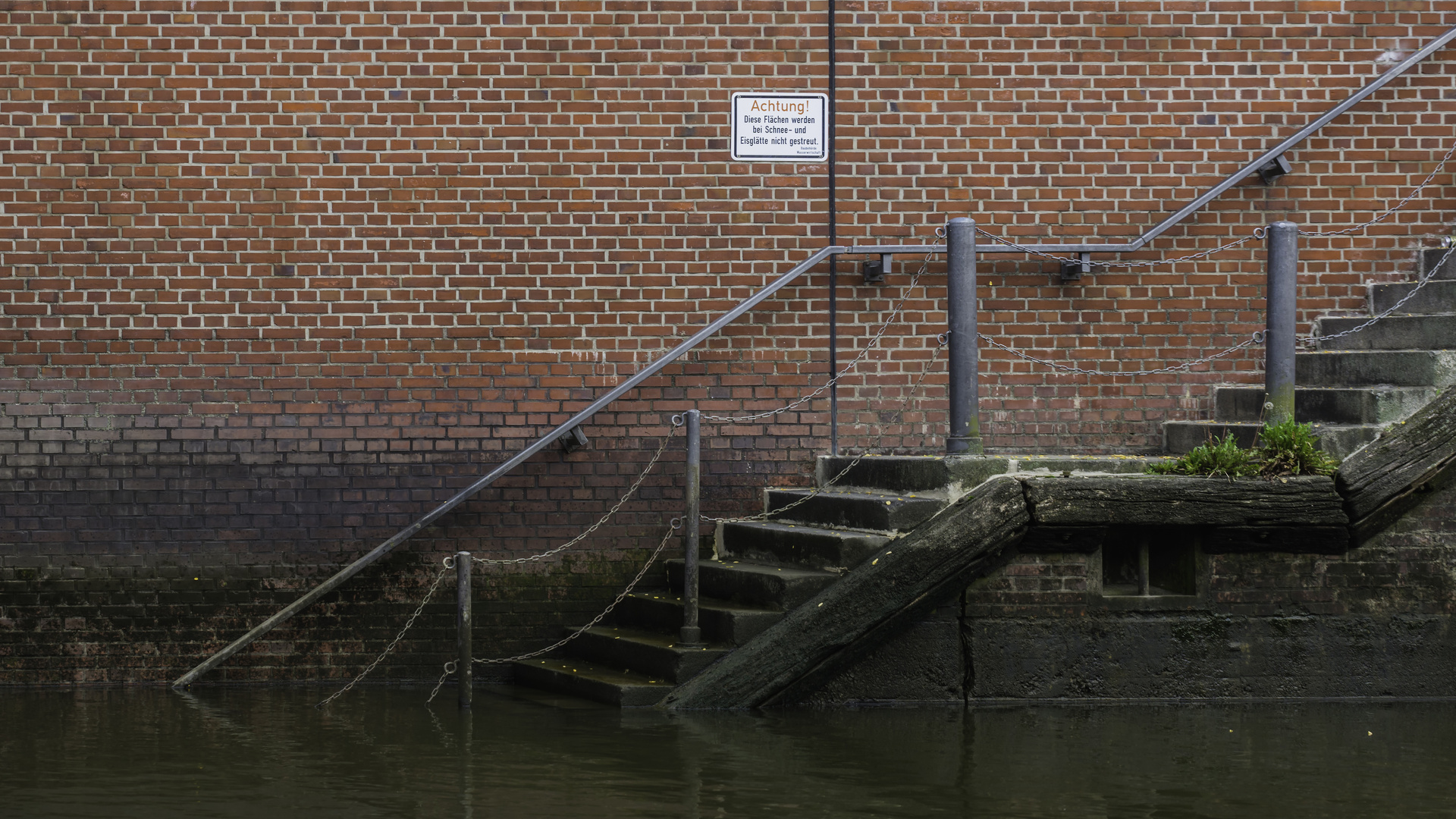 Anlegestelle: Treppe - II