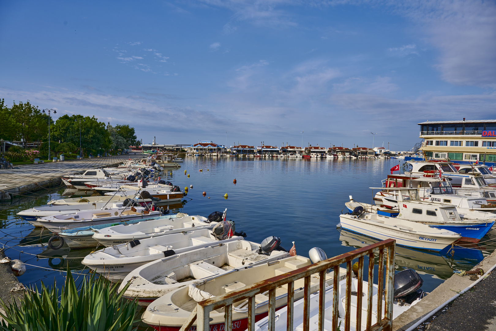 Anlegestelle und Promenade von Silivri