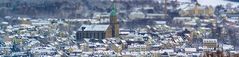 Annaberg mit Annenkirche im Schnee