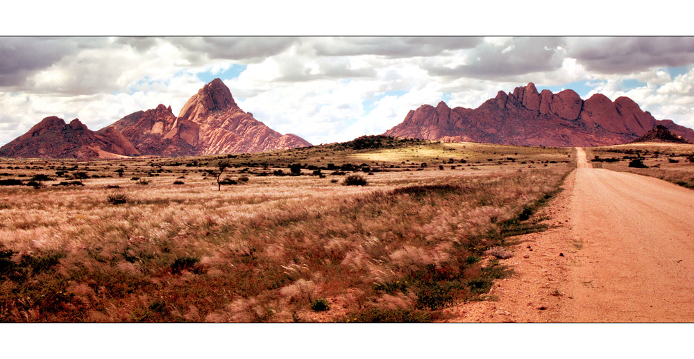 ANNÄHERUNG AN DIE SPITZKOPPE 2