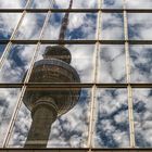 Annäherung an ein Berliner Wahrzeichen aus der Sicht eines Ureinwohners Teil Drei: Im Wolkensieb