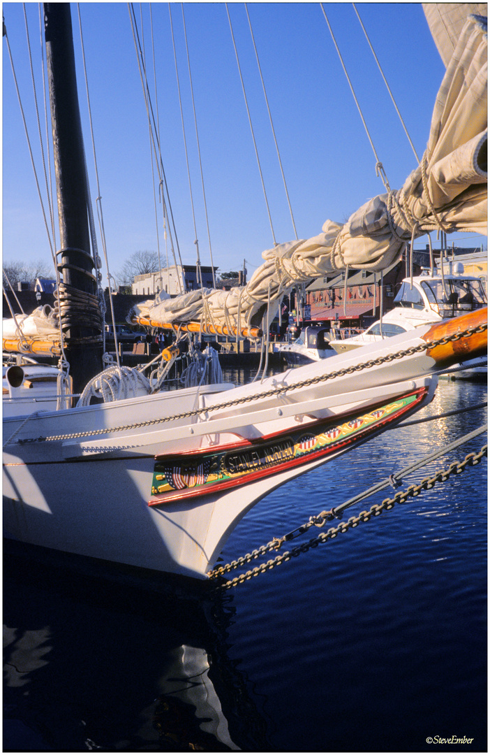 Annapolis No.14 - Skipjack Stanley Norman at City Dock