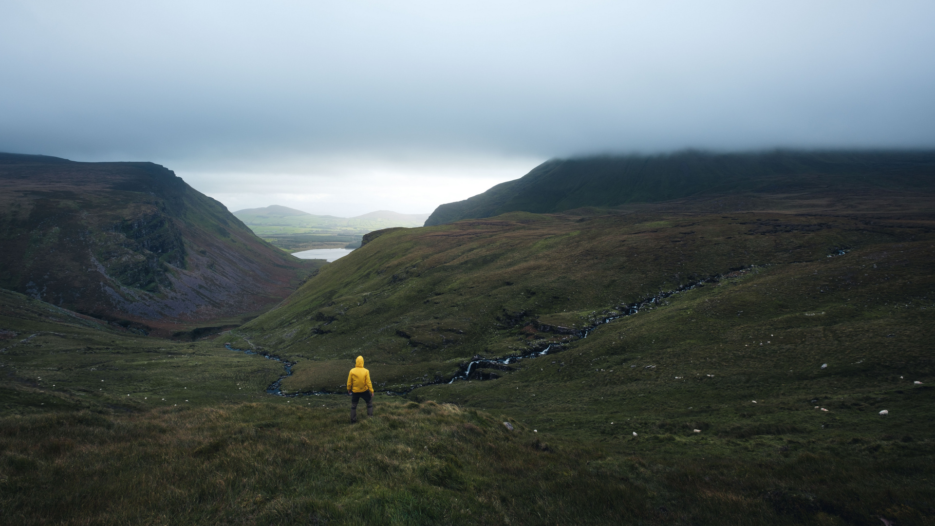 Annascaul Lake View Point