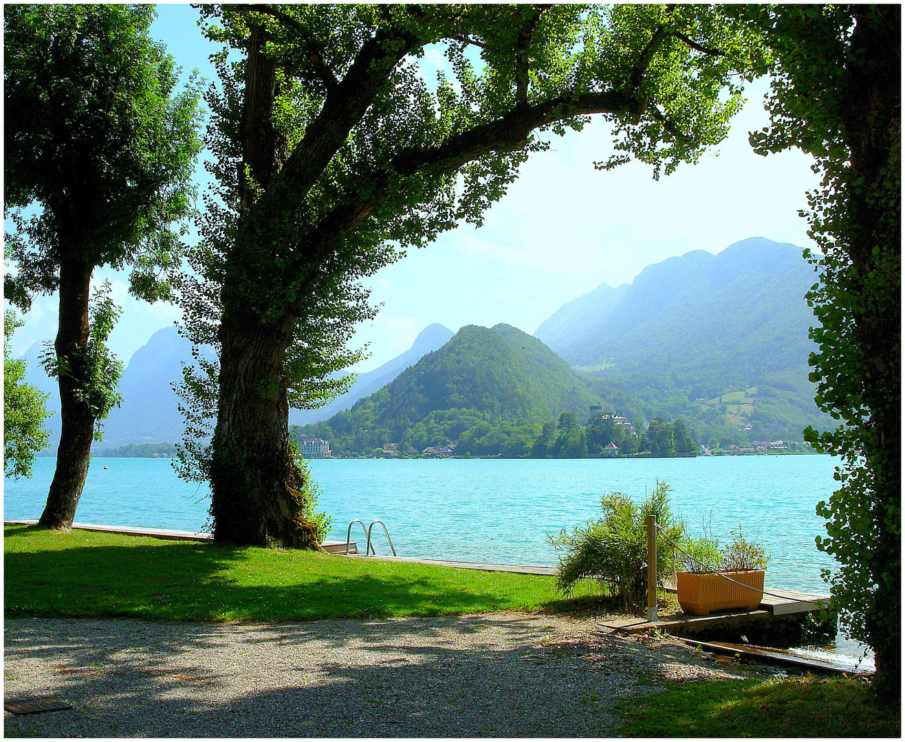 ANNECY - 3 -