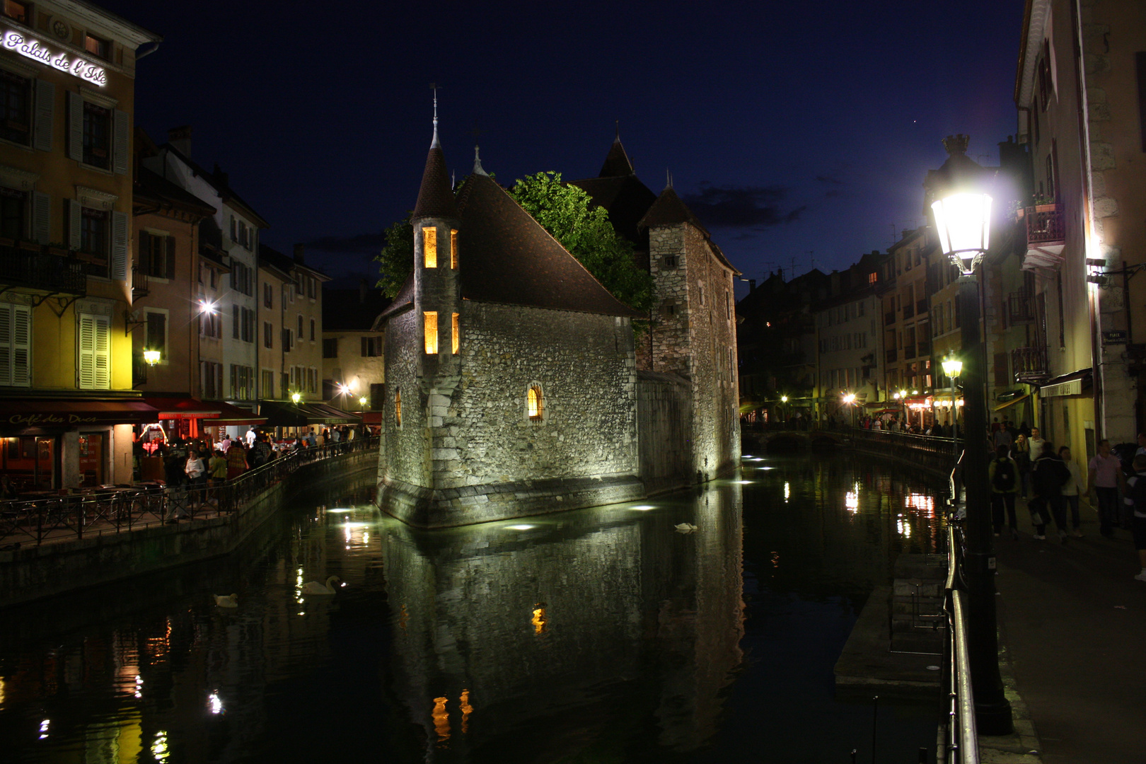 Annecy by night