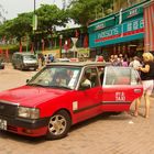 Annie und Tineke mit der taxi