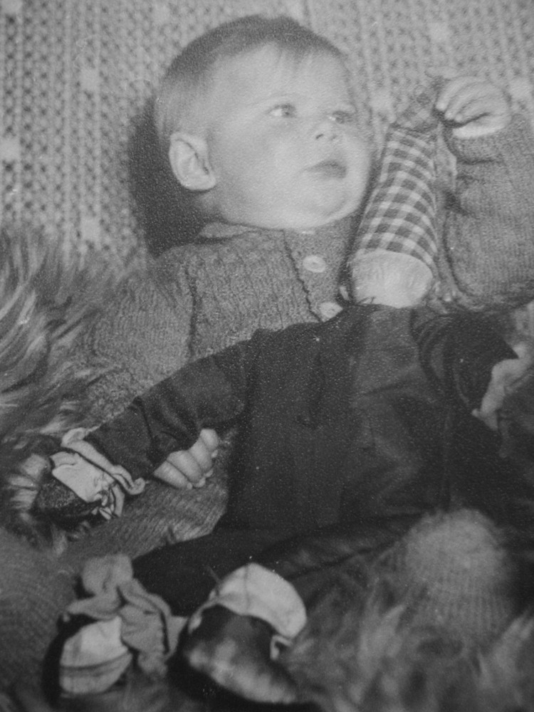 Anno 1954 (one year old )