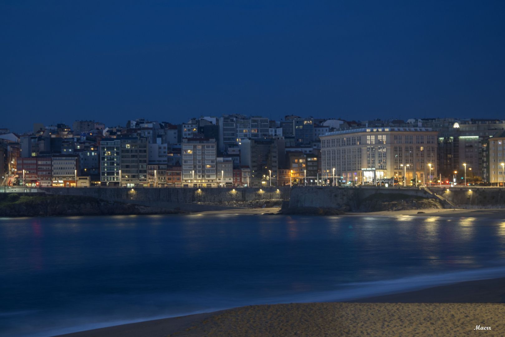 Anochecer en La Playa de Riazor-La Coruña