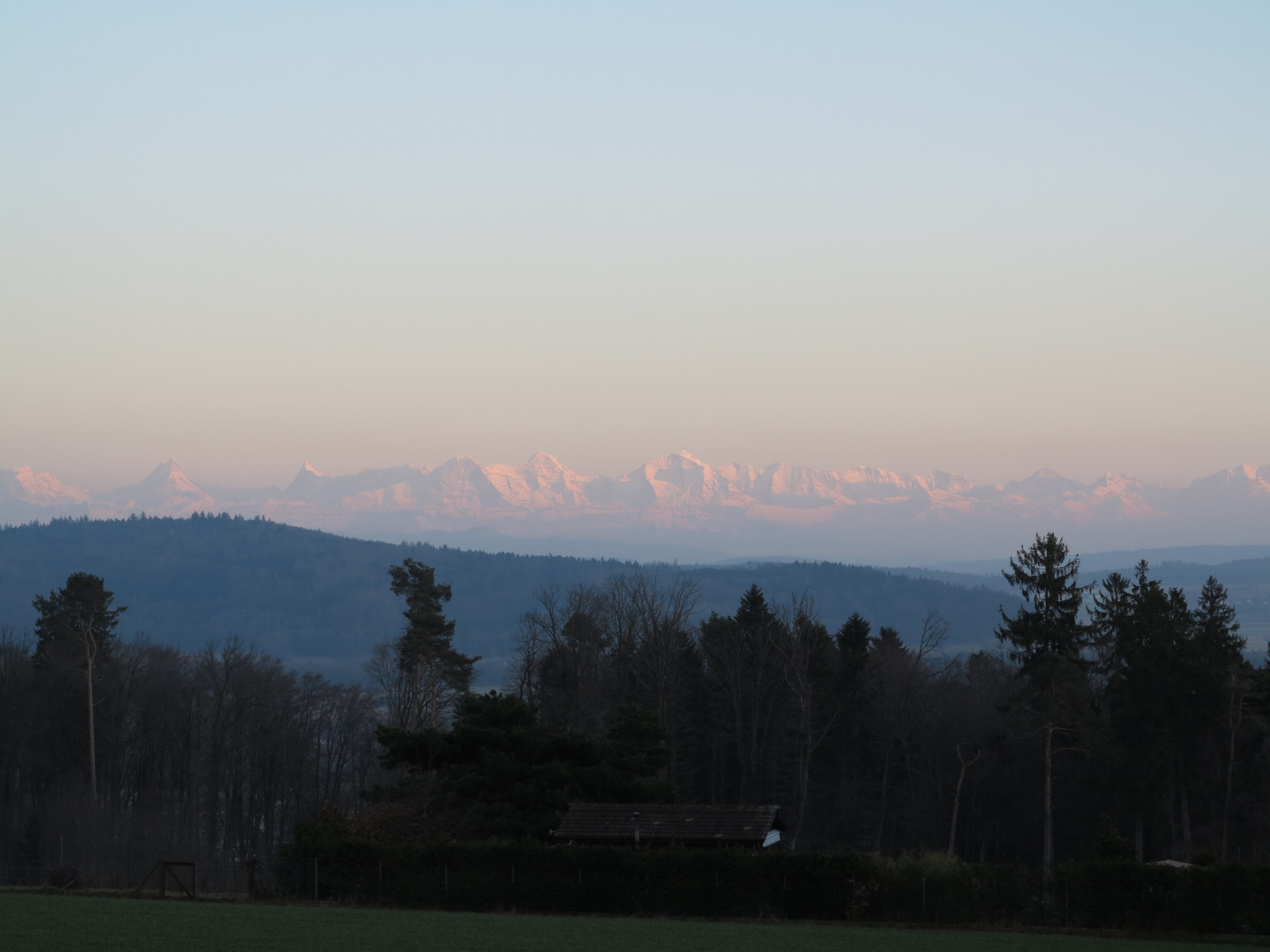 Anochecer en los Alpes Suizos