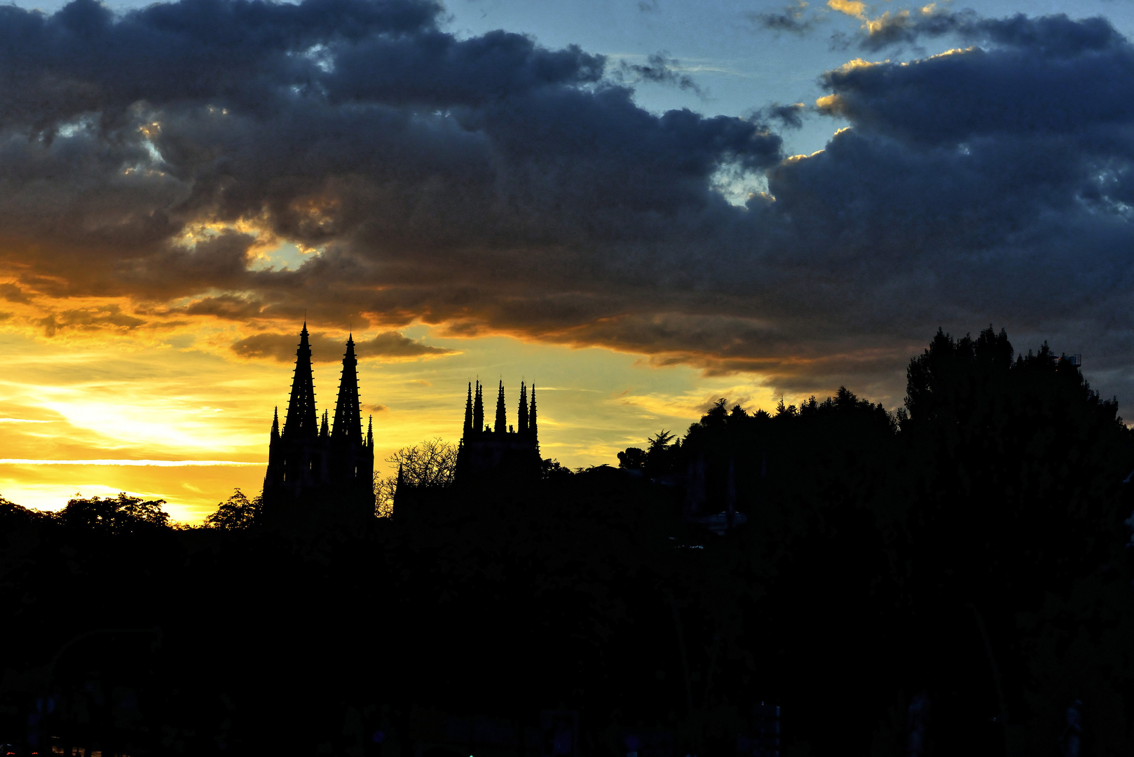 Anochecer Gotico en Burgos