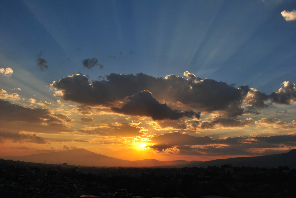 ANOCHECIENDO