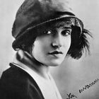 Anonimo, Tina Modotti a San Francisco, USA 1920 ca