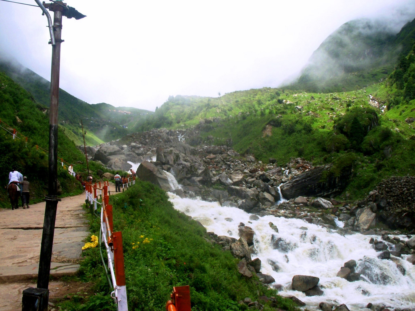 another view....trek to Kedernath....