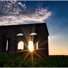 Anschlussdenkmal bei Sonnenaufgang 