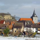 Ansicht auf das "Alte" Salzderhelden ,gesehen vom Schutzdeich zum Leinerückhaltebecken.