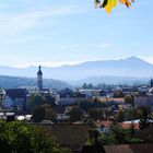 Ansicht der Stadt Traunstein mit St.-Oswald-Kirche.