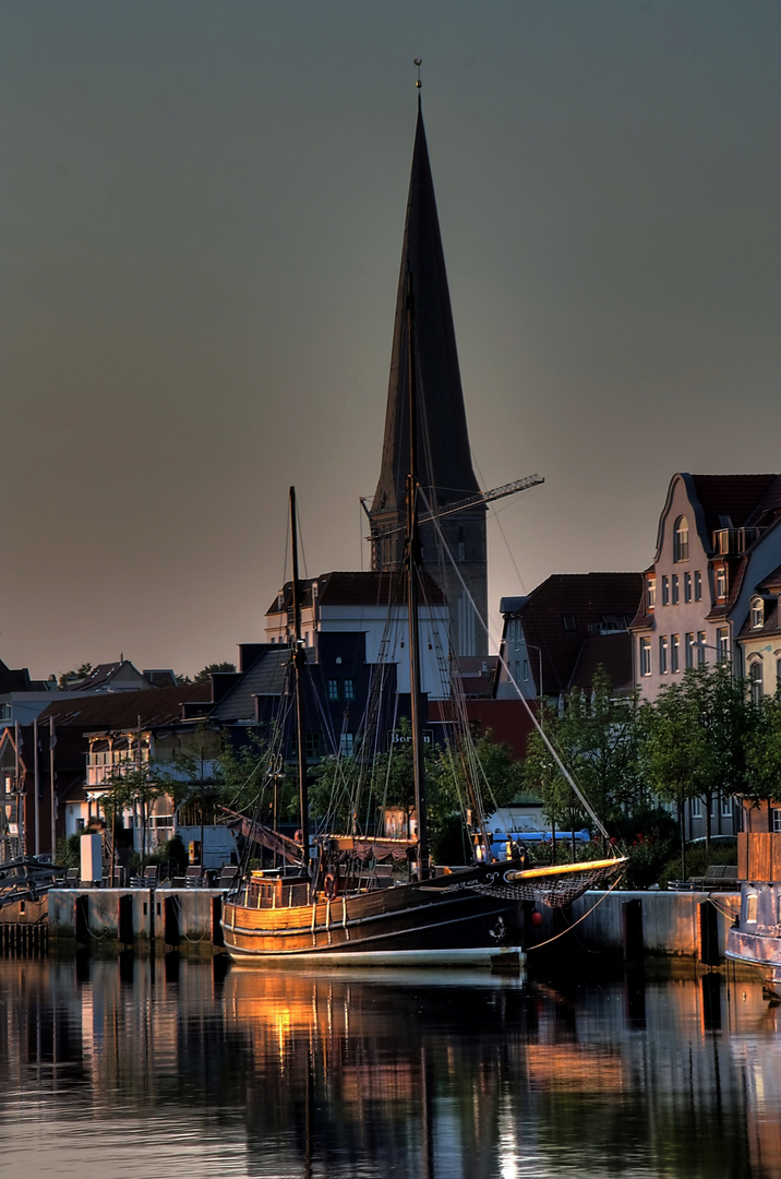 Ansicht vom Stadthfen Rostock