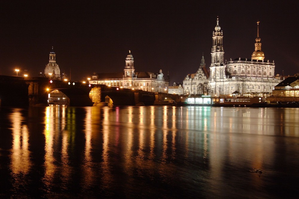 Ansicht von Dresden bei Nacht