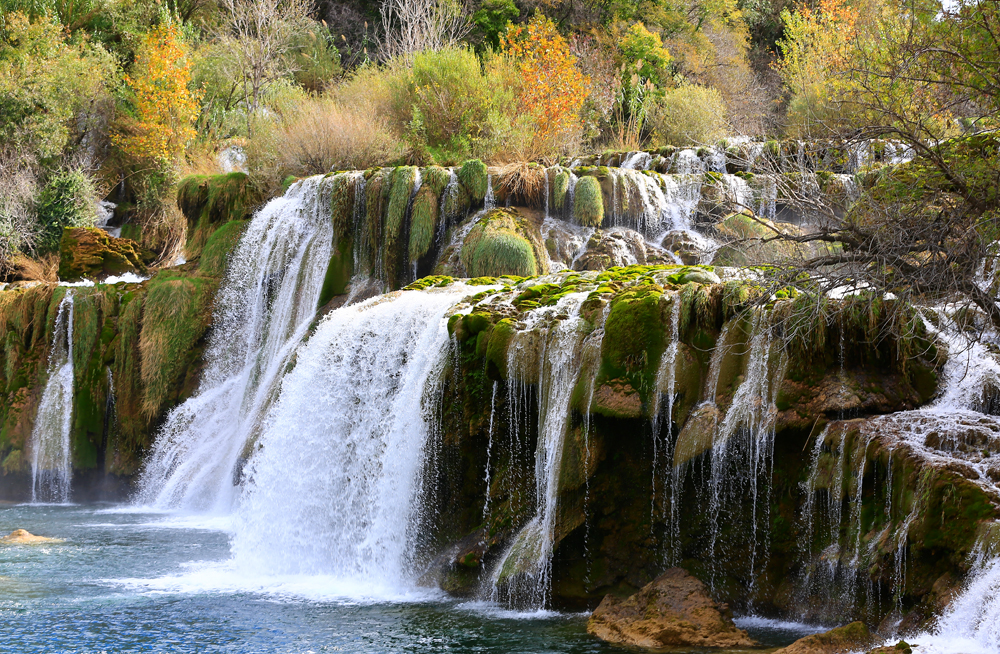 Ansichten der Krka-Wasserfälle IV