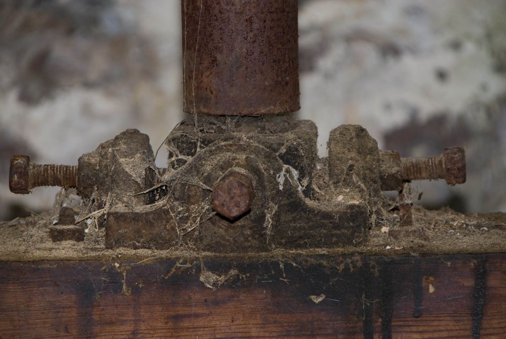 Ansichten einer verfallenen Windmühle (2)