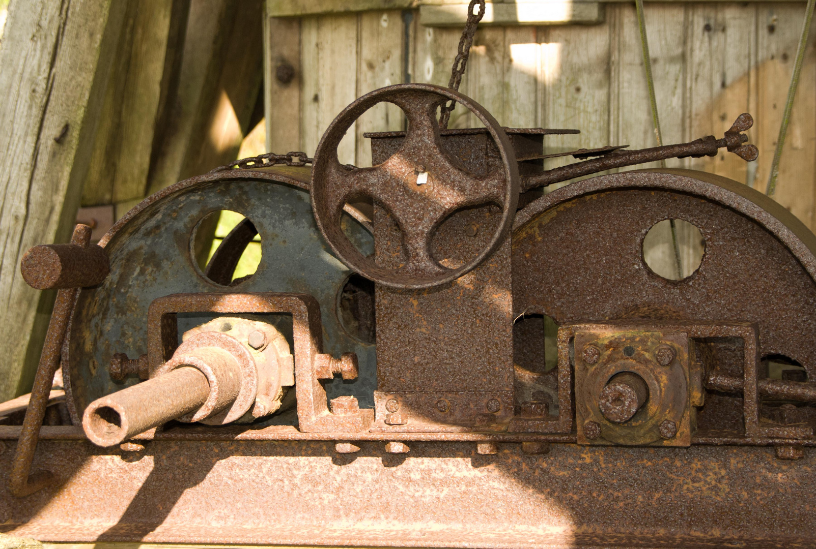 Ansichten einer verfallenen Windmühle (6)