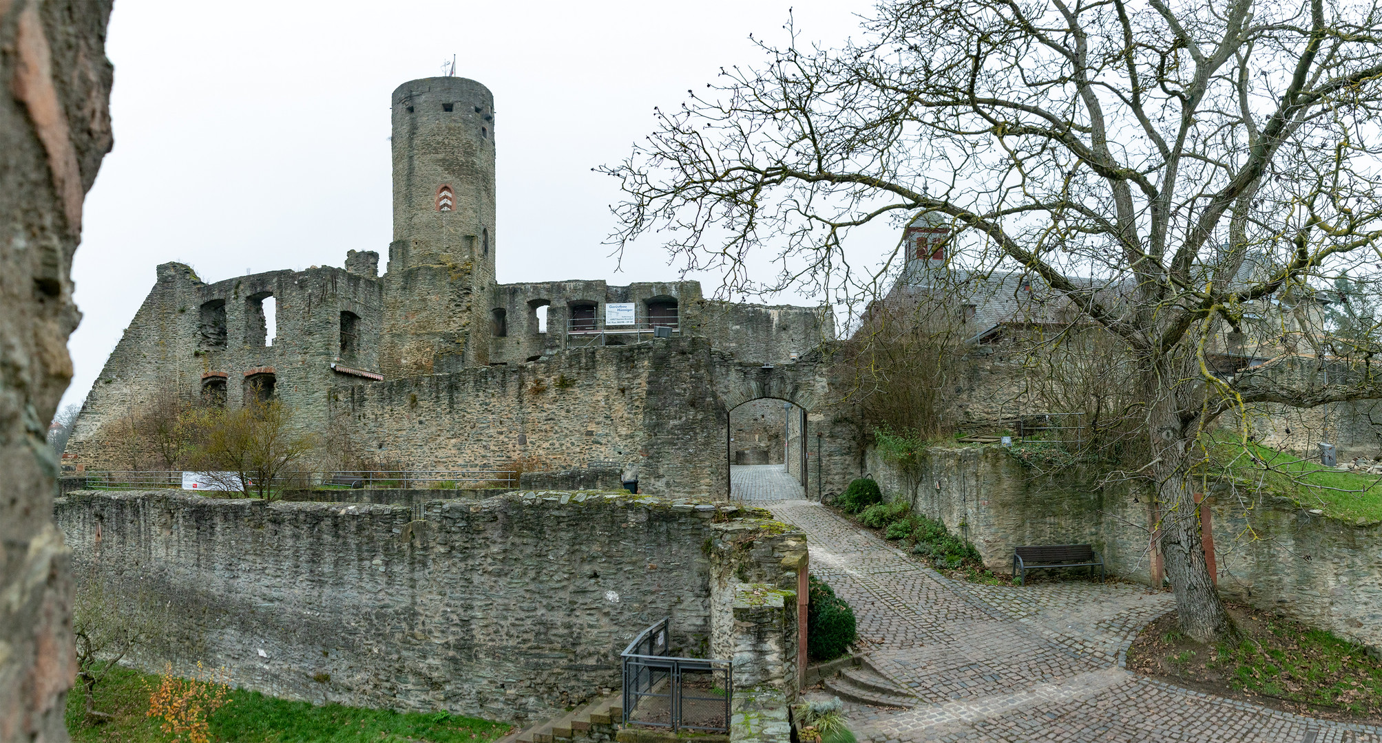 Ansichten rund um Burg Eppstein