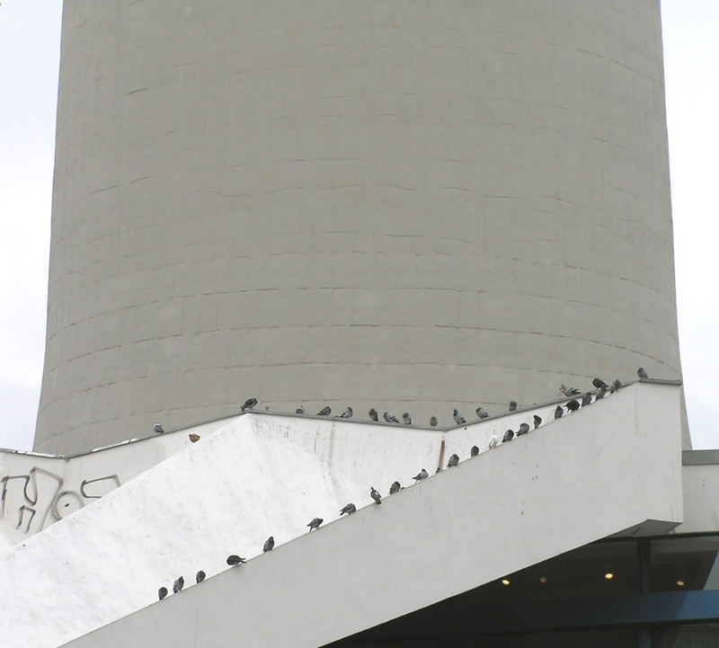 Anstehen vor dem Fernsehturm in Berlin :-)