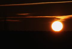 " Antagonisme lever de soleil contre coucher de lune "